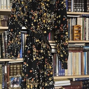 0Black Floral Long-Sleeve Handkerchieg Hem Karl Lagerfeld Midi Dress with Belt